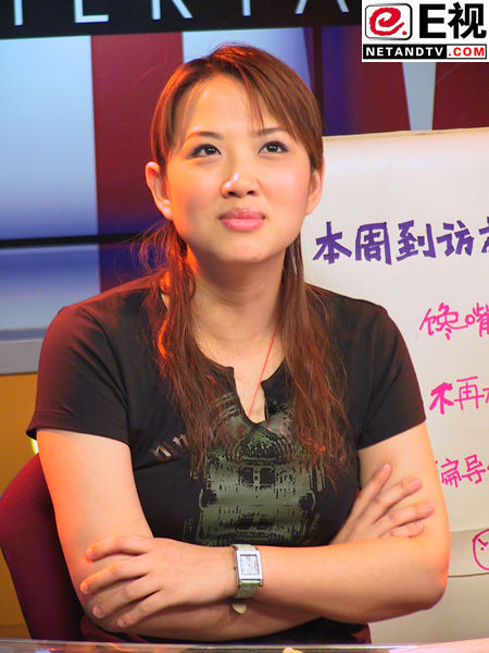 怀念叶薇薇照片