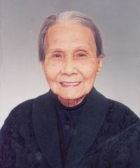 胡本兰照片