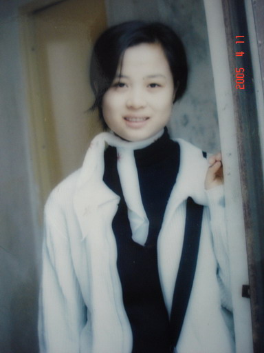 陈妮照片