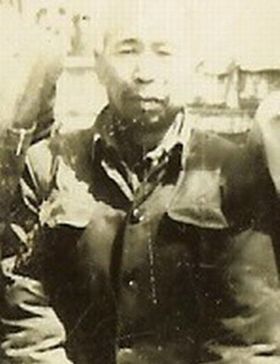 胡自友照片