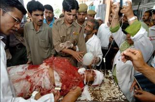 悼念印度孟买列车连环爆炸案遇难者照片