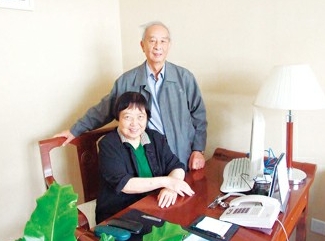 汤一介先生和夫人照片